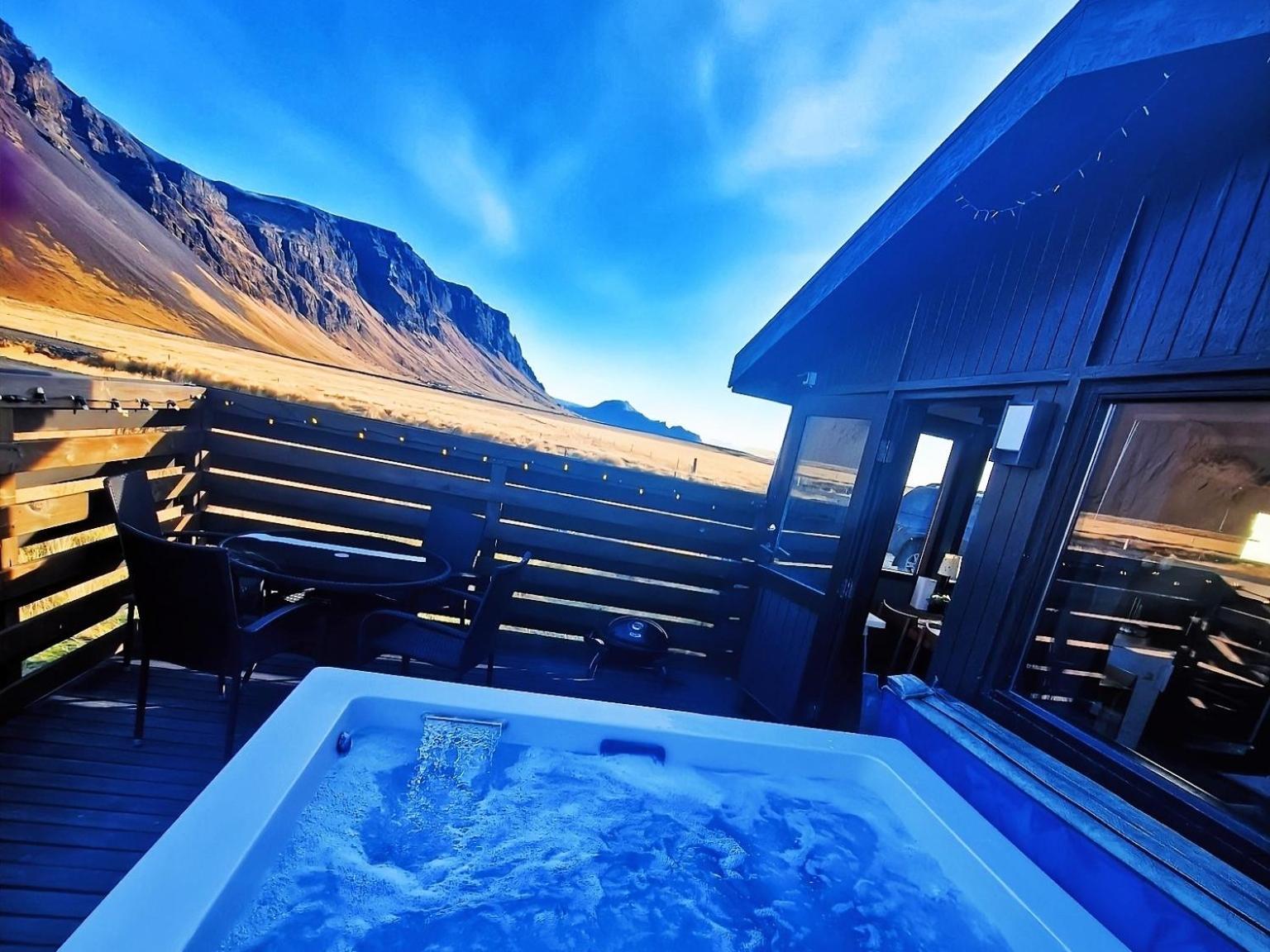 Green Farm Stay With Private Hot Tub Hvolsvöllur Esterno foto
